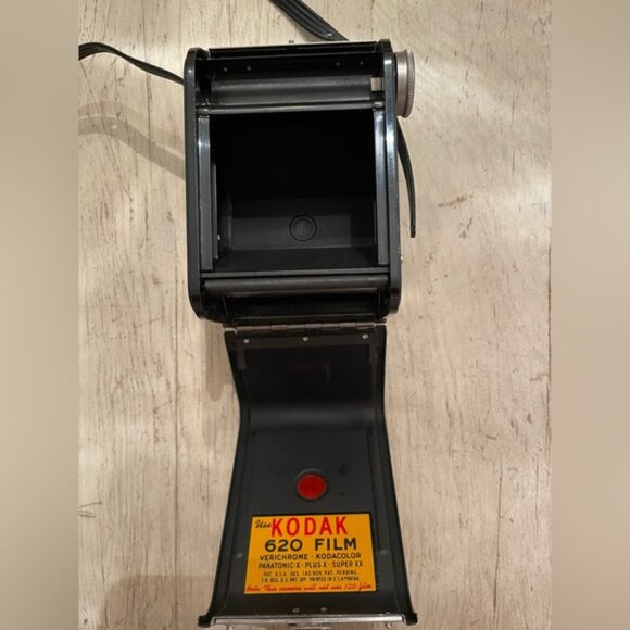 Vintage Kodak Duaflex Camera w/ Strap - Picture 9 of 10